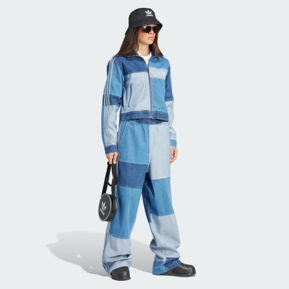 ✨Host pick✨Adidas Blue Patchwork Wide-Leg Jeans Excellent Condition size small